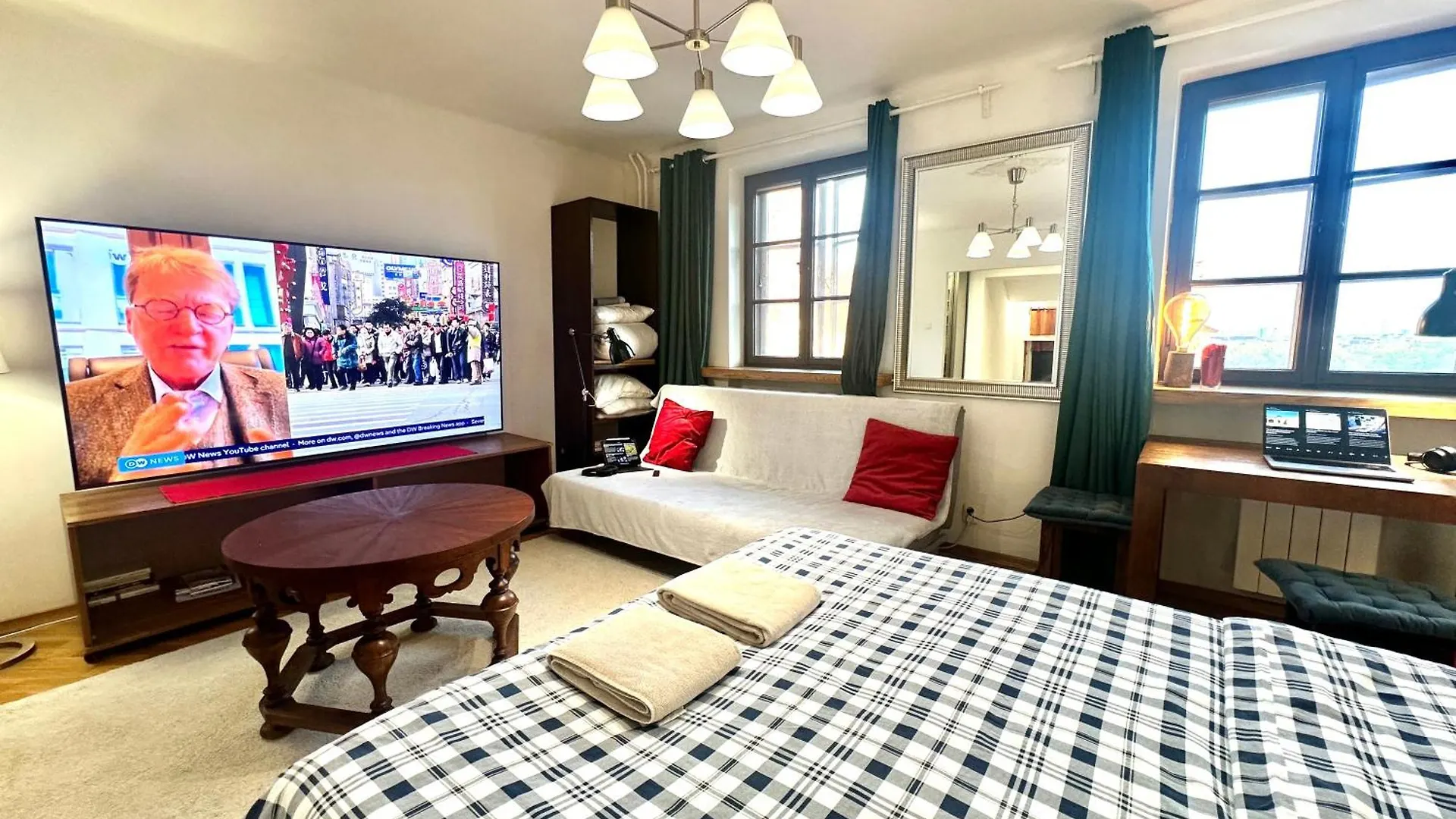 Old Town Best View Wifi 300 Mb/S Huge Screen Netflix Appletv Amazontv Warszawa